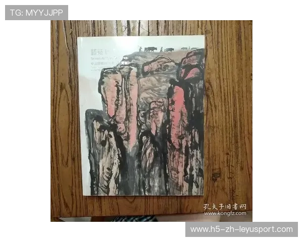 俱乐部联合品牌策展，周边商品成为文化传播载体